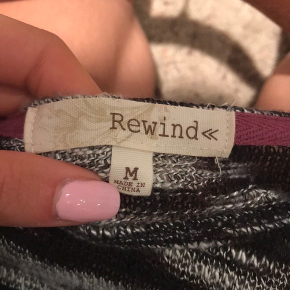 Black/off-white patterned sweater - Picture 3 of 3